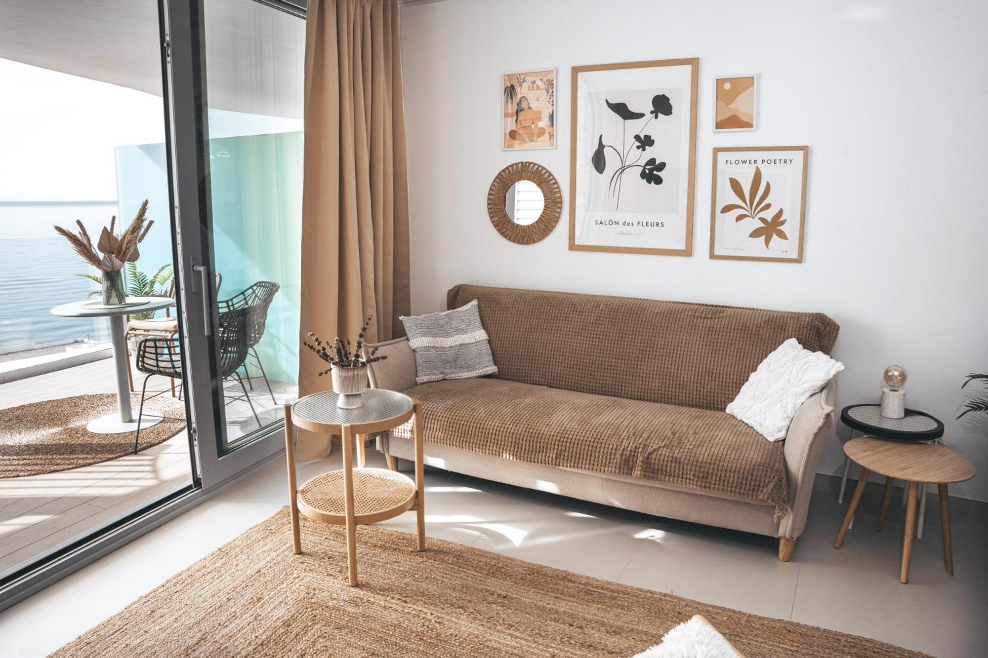 Panoramic Seaview Penthouse The Wave Huoneisto