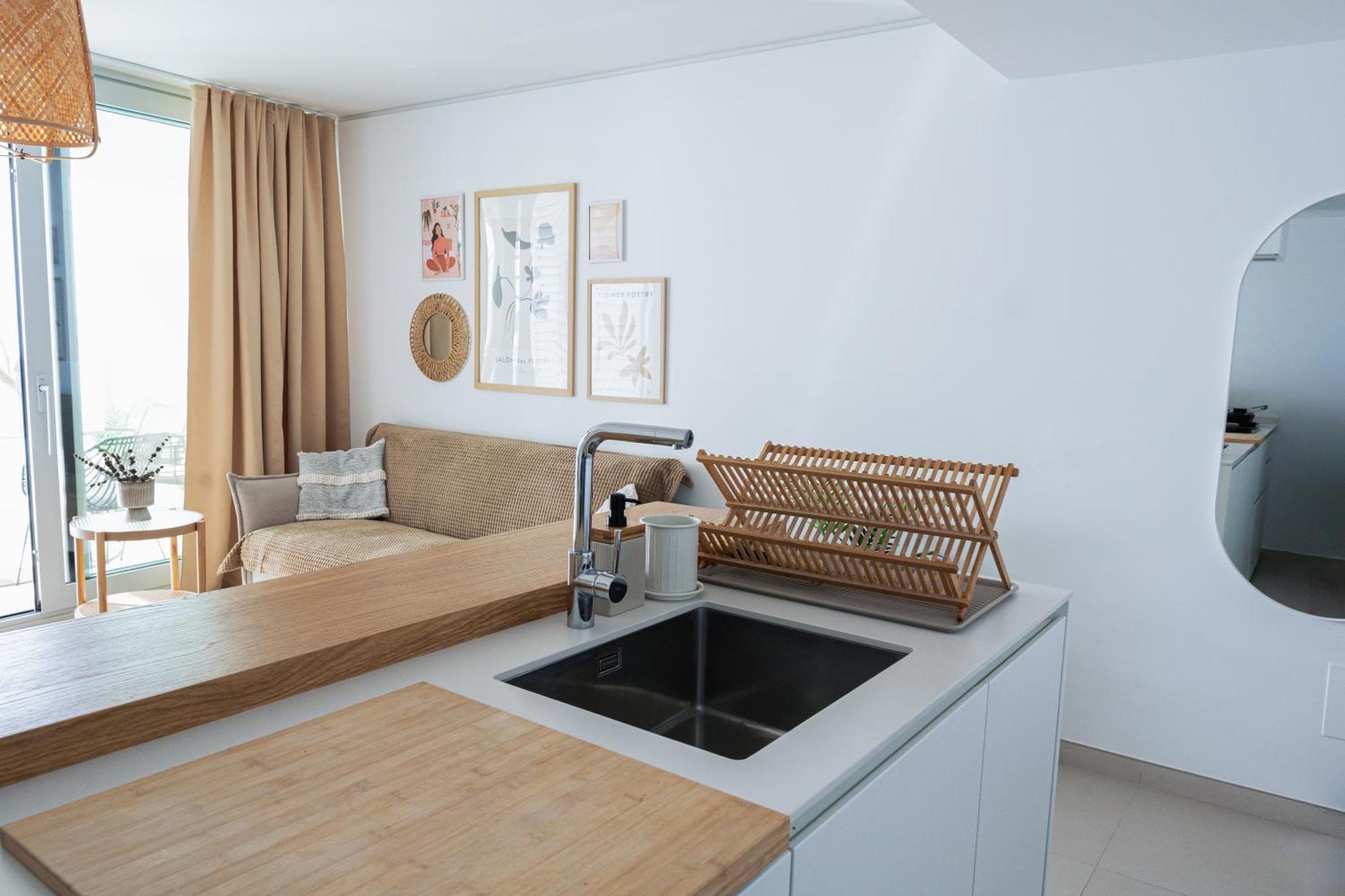 Panoramic Seaview Penthouse The Wave Huoneisto